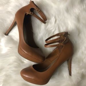 XOXO Tan Heels